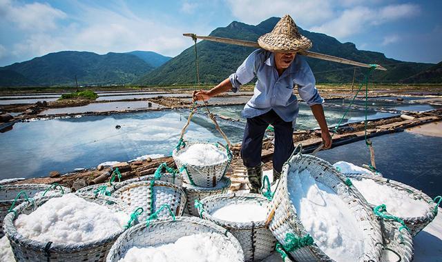 同样是食盐,“粗盐”和“细盐”的区别很大,弄明白再买不吃亏