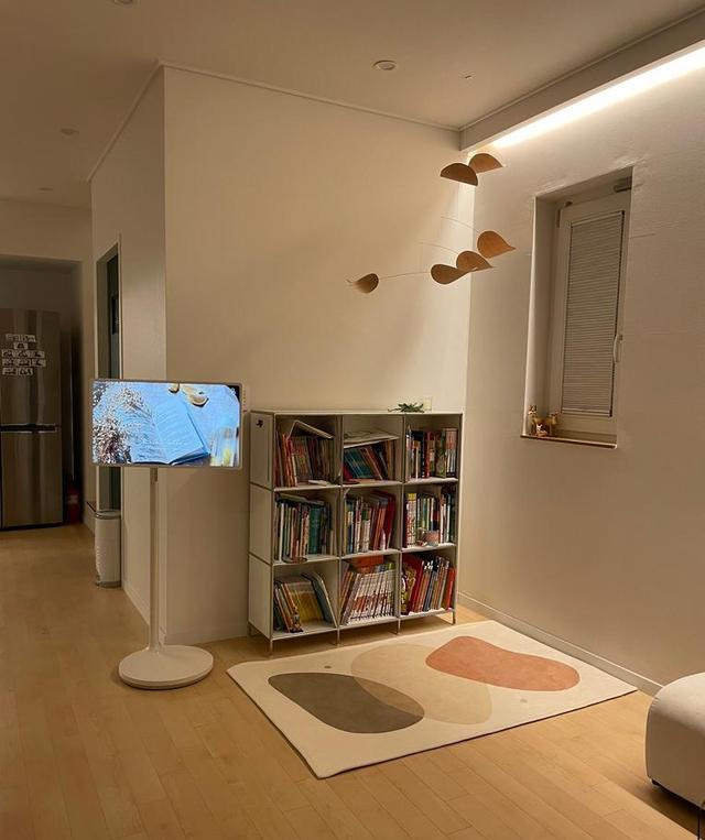 别墅|别墅2层刚好,不用太大也不要豪装,全屋“极简风”,清爽又高级