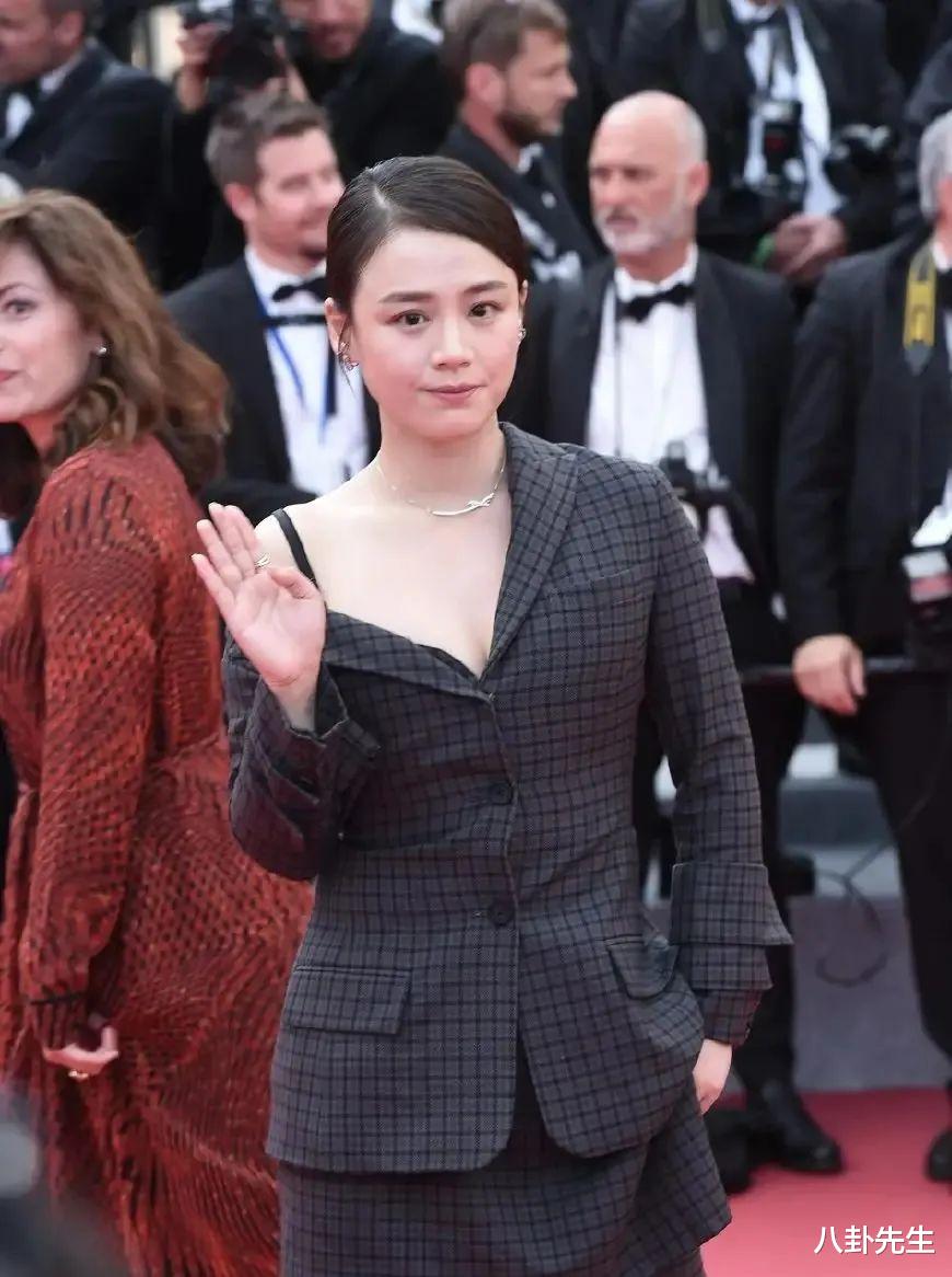 周杰伦|明星违反交规事迹真不少：有3位肇事后逃逸，有人半个月犯三次