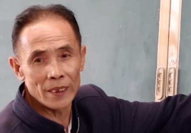 老百姓太不容易了!退休老师在痛失爱子后,替自己的儿子还债86万