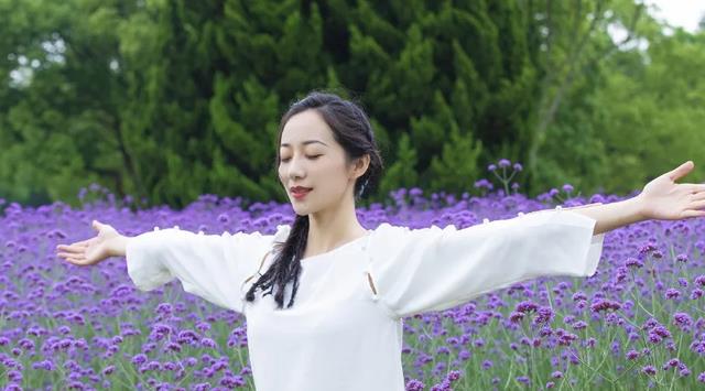 柯蓝|著名演员柯蓝，她的家族非常显赫，你可知她的爷爷是谁？