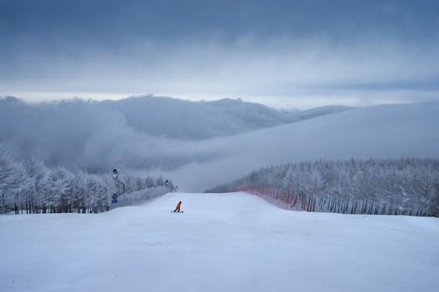 自驾|中国滑雪性价比最高的小城，今年爆了