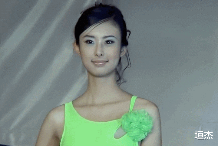 翟凌|翟凌：被男友戏称碧水金睛兽，因“兽兽门事件”闹得全网皆知