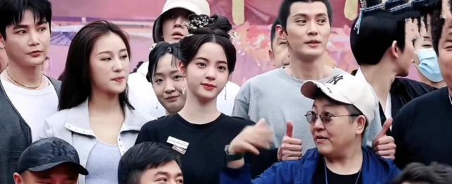 欧阳娜娜|欧阳娜娜毁了《长安第一美人》,和男主合作像父女?开机就爆黑料