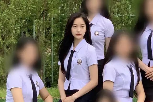 金泰希|不断收到大型经纪公司邀请的女高中生,高颜值就像金泰熙允儿秀晶