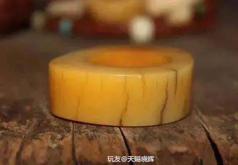 文玩|骨角牙类文玩怎么玩？教你揉骨为玉