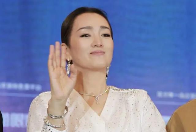 陈冲|“霸气巩皇”巩俐：狂扇章子怡八个耳光，戛纳电影节为她清场！