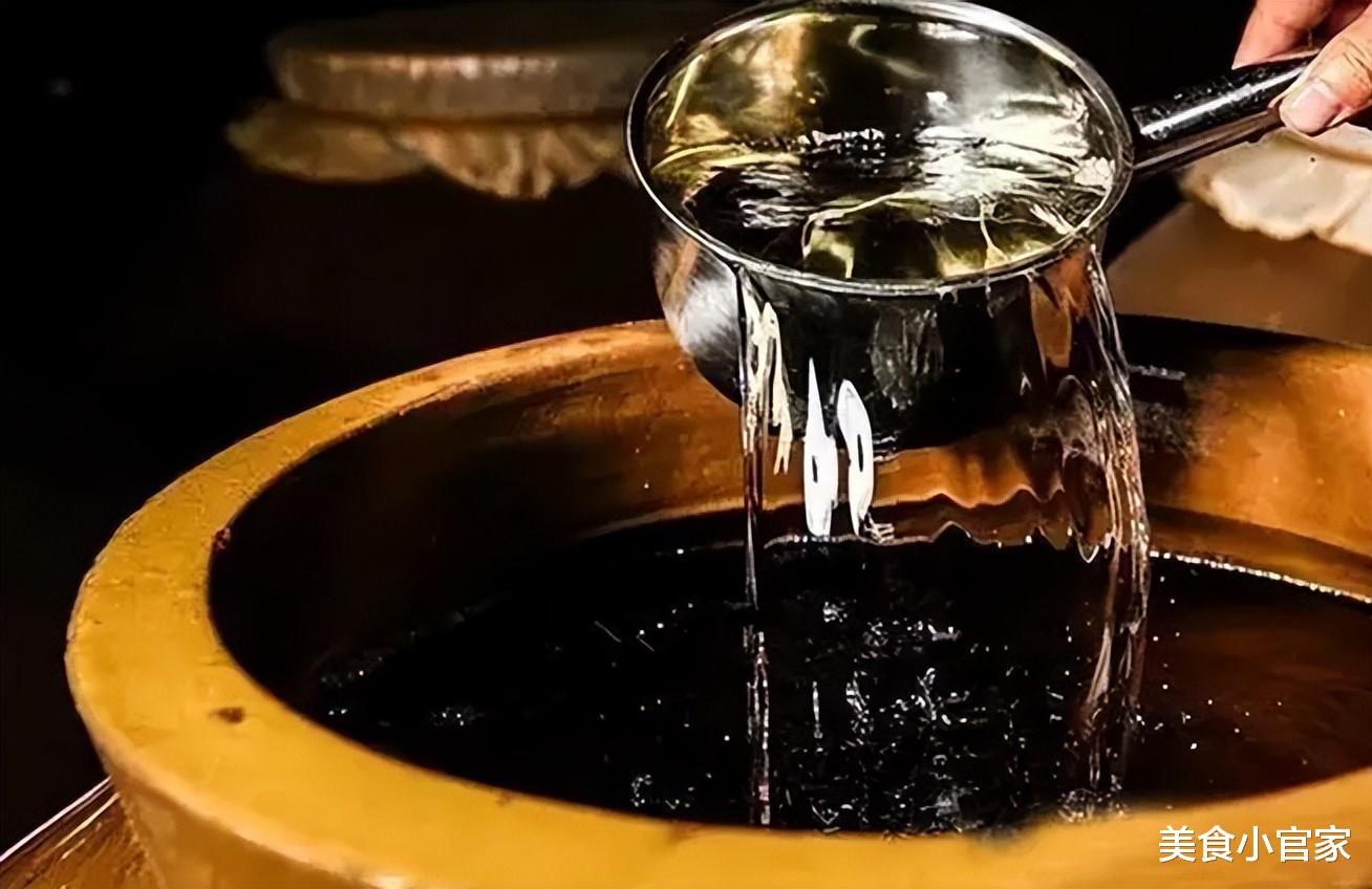 |领导说“你不喝就是不给我面子”，职场小白才会喝，精明人这样干