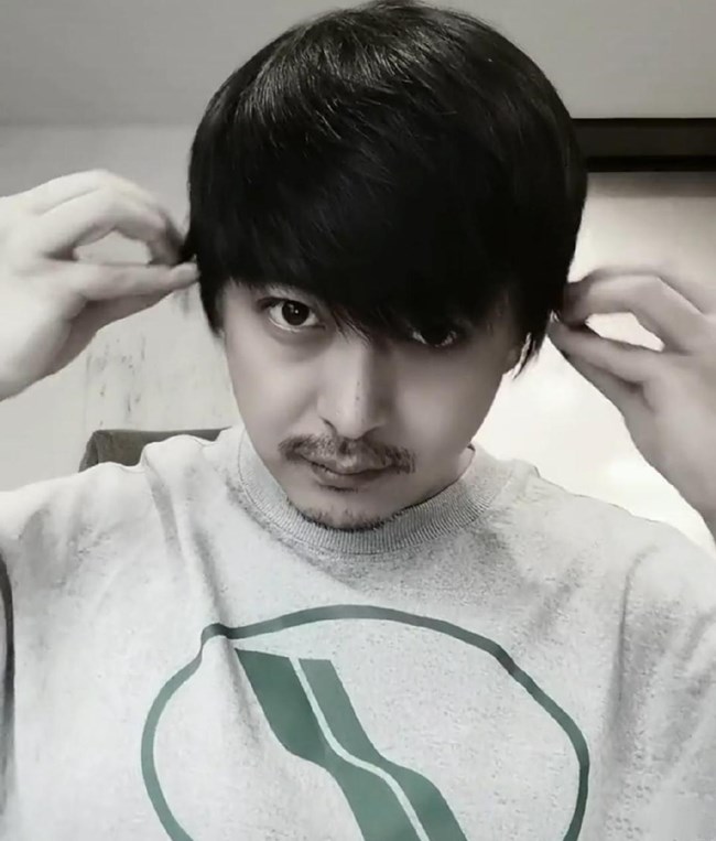 隔离 明星隔离差距大:女明星健身护肤美翻天,男明星胡子鼻屎好油腻