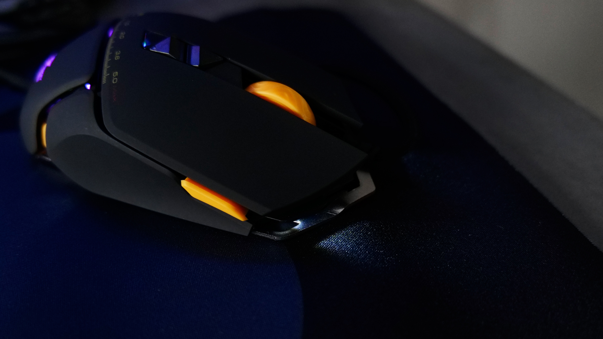 机械键盘|与众不同！贱驴光轴机械键盘+325S游戏鼠标开箱