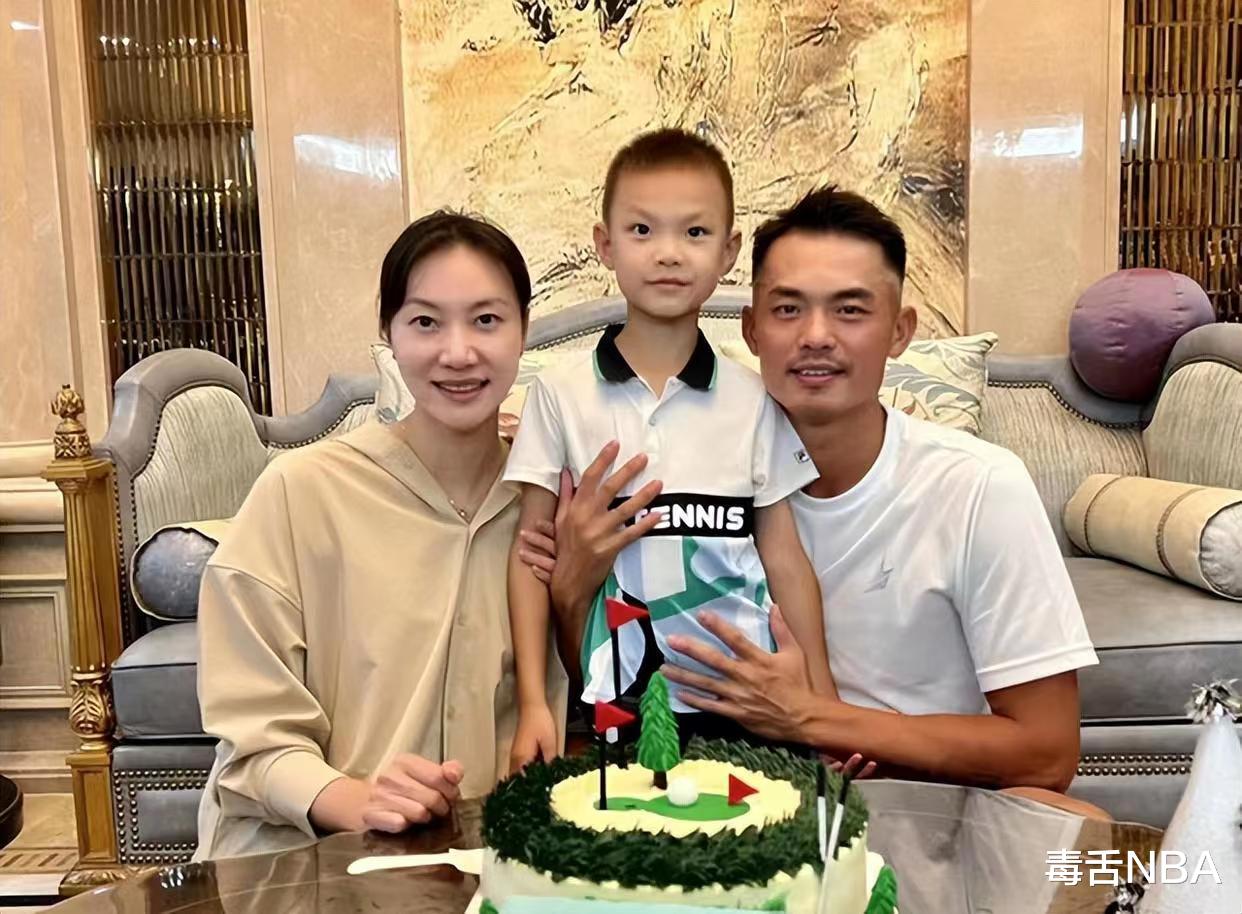 谢杏芳|谢杏芳为39岁林丹甜蜜庆生，两人重归于好，三层豪华别墅曝光