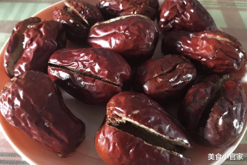 春天肝火旺,6种“甜味食物”要多吃,降火健脾气色好