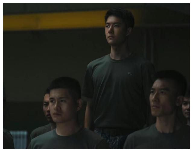 张译|还未上映，就拿下4个冠军，我断言：张译国庆档大片会火向全国