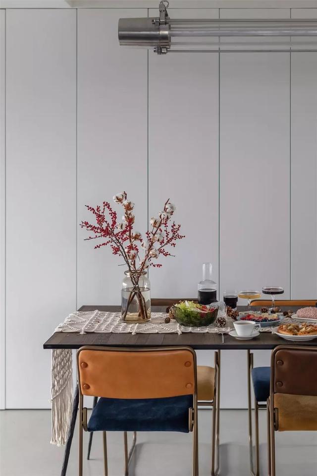 小夫妻在杭州的新家：不铺地板不铺砖，却成为小区“最火”的房子