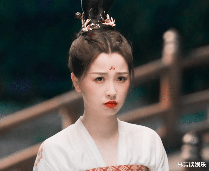 田曦薇|《苍兰诀》收官半月,又一甜妹将袭,田曦薇《新川日常》亮眼!