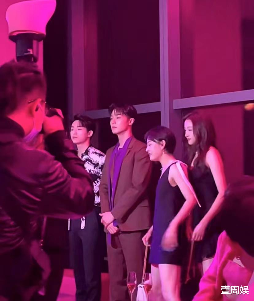 孙俪|孙俪跟关晓彤同台捞金，没有对比就没有伤害，网友：状态不行！