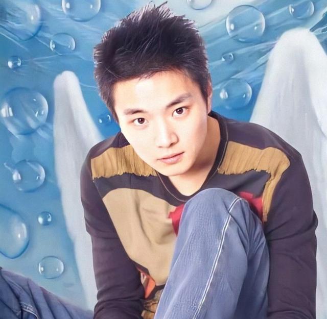 余少群|从娱乐圈隐退的美男,46岁立威廉频繁晒娃,余少群戏约大幅减少