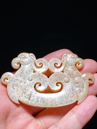 |汉 和田玉沁色 双凤纹 玉珮 挂件