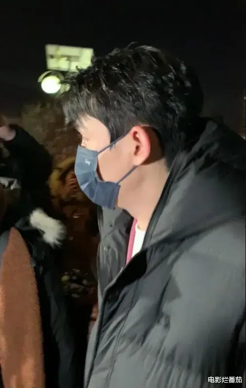 春晚|春晚四次联排：赵丽颖一笑迷人，张小斐美目顾盼，朱一龙走路生风