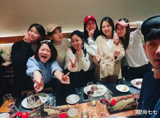 聚会|林心如现身聚会太高调，戴72万手表配金首饰，刘品言爆肥变大妈