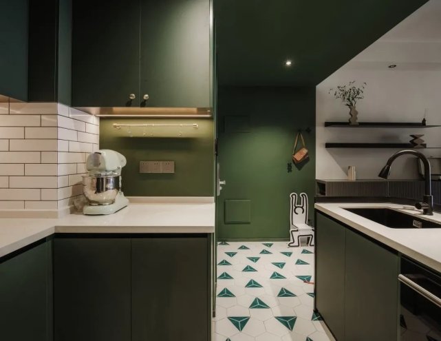 119㎡大胆拼色跳跃的家,比原始户型敞亮一倍不止!