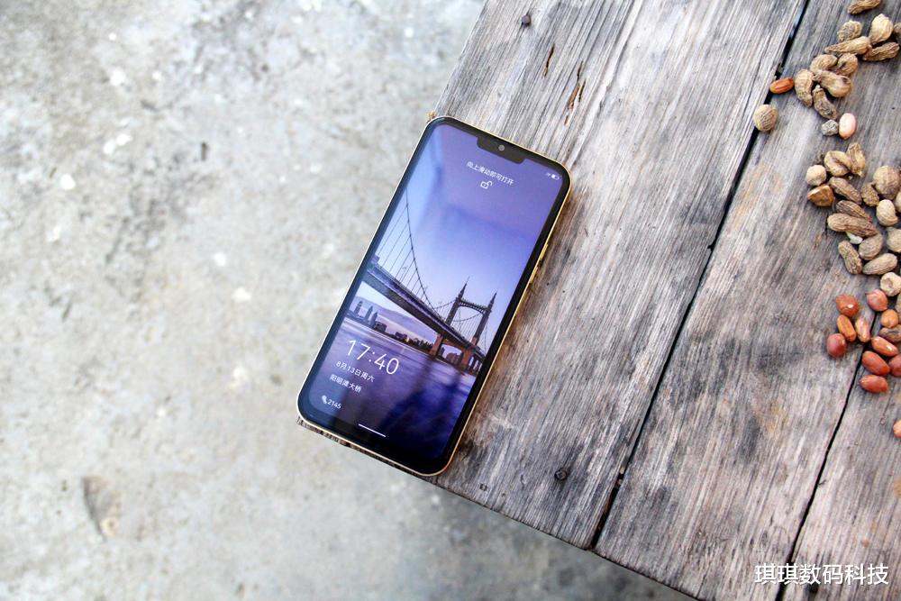 乐视|乐视Y2 Pro：国产芯+国产HMS，或许是国产至强百元机