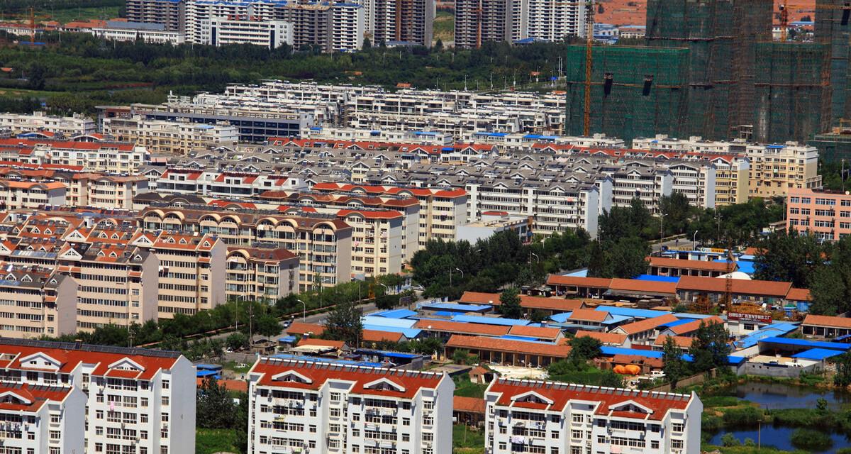 楼市|威海楼市，北强南弱，下滑2.1%，连跌半年，未来的楼市走向如何？