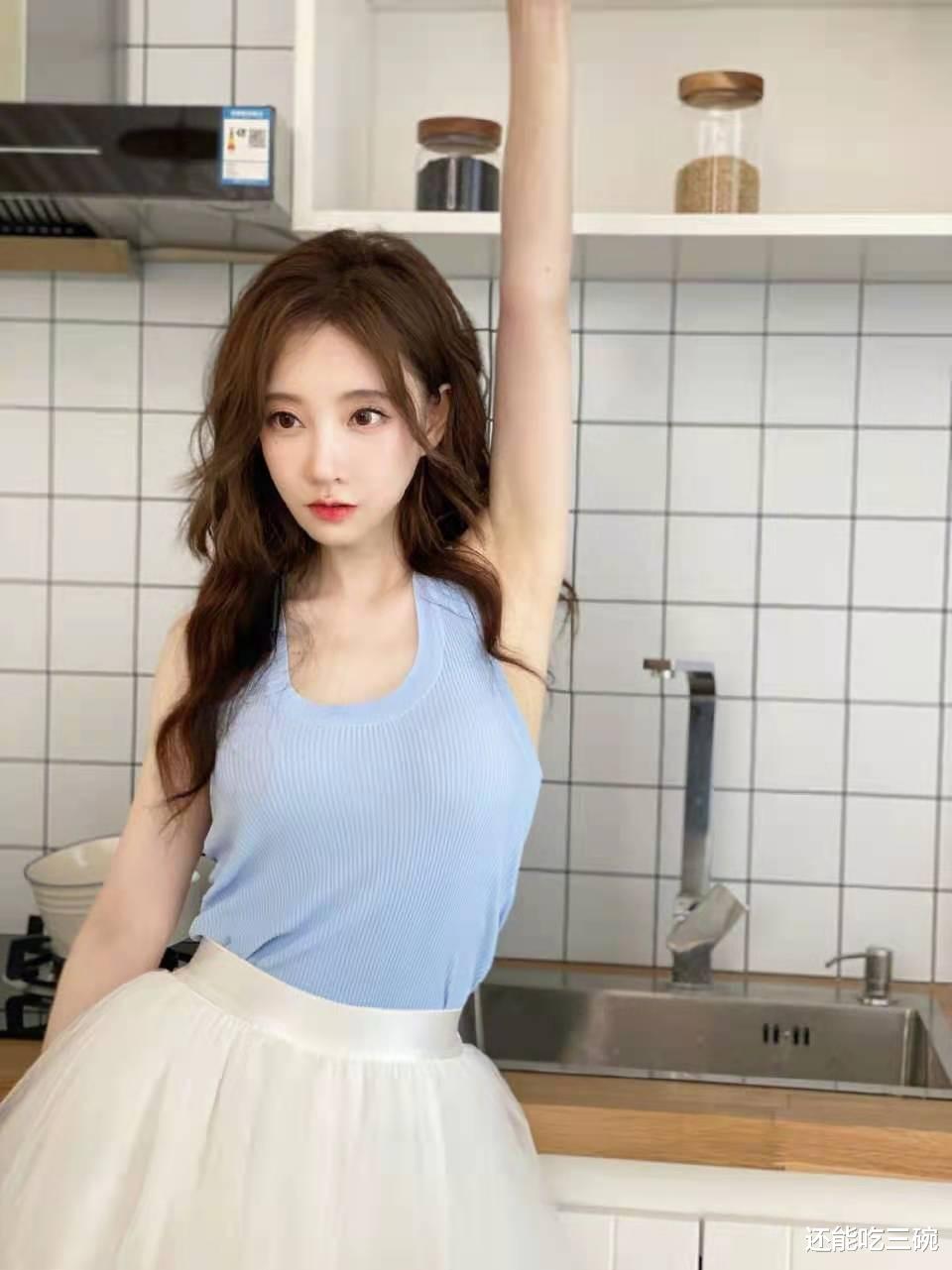 冯提莫|冯提莫晚会预热视频公开,小小宣传片蕴含大信息,节目另存亮点?