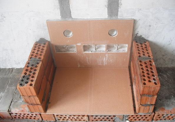 第一次到邻居家,见电视柜是砖砌的,就知道是乡下来的!