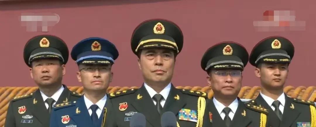 张旭东上将，发出最强音，中将到上将仅用2年，曾是阅兵副总指挥
