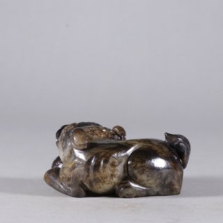 狮子|旧藏【和田玉籽料狮子戏绣球摆件】