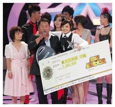 徐佳莹|38岁金曲天后自爆将生女!网友:恭喜,但她什么时候结的婚?