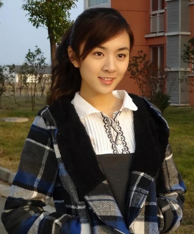 王晓晨|网曝女星王晓晨被知名导演灌酒,并上下其手,女方霸气反抗