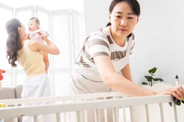 “雇主每月给我8000工资,却要求我每天给他按摩”44岁保姆自述