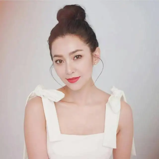 |风头正劲无人敌,女星稳居泰国女星人气top1,感情生活却不如意?