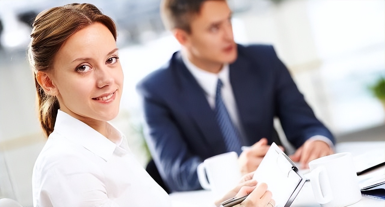 |白领内卷，蓝领难招？互联网改造10年，为何行业还是这么乱？