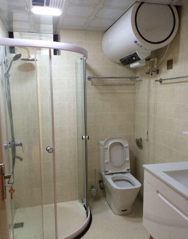 装修走了一圈20块的石膏线,效果出乎意料地好看,家人都说赚了