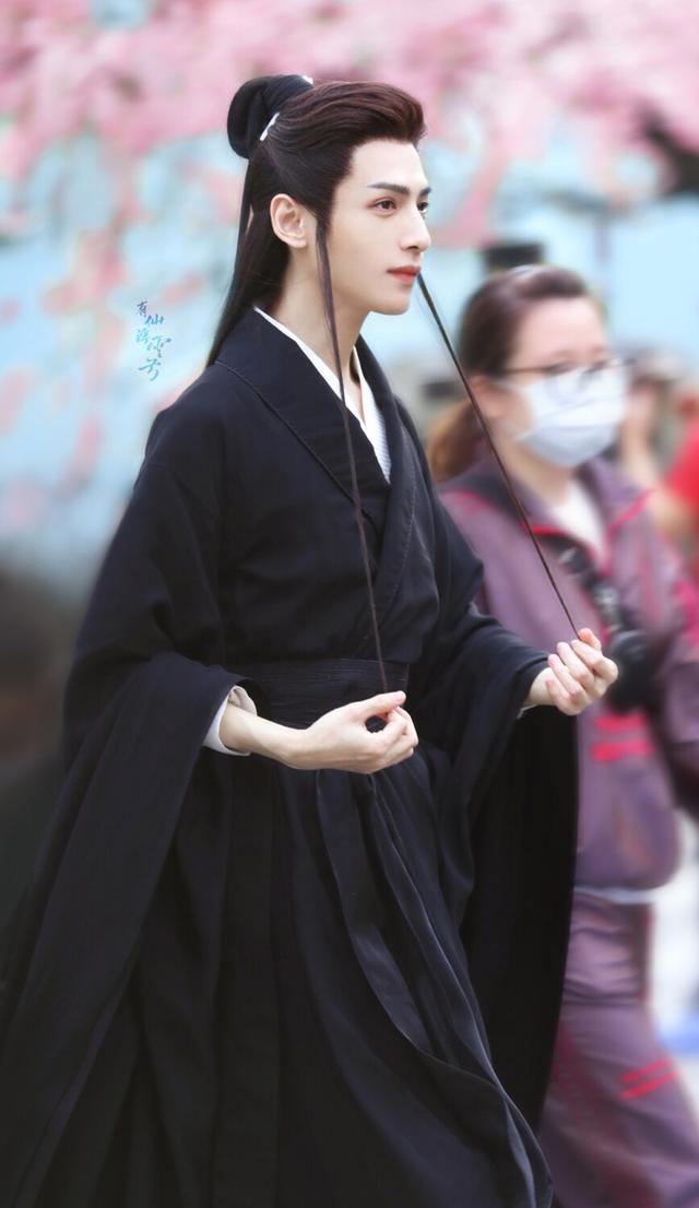 皓衣行|《皓衣行》出现大婚路透,这虽是断章取义,但依然让该剧很难播出