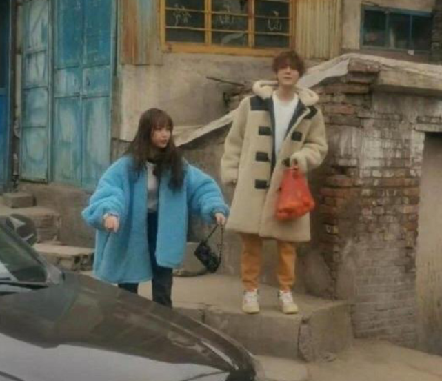 黄晓明|黄晓明谈买单，谢霆锋聊加班，明星们冒犯打工人的样子，真可笑