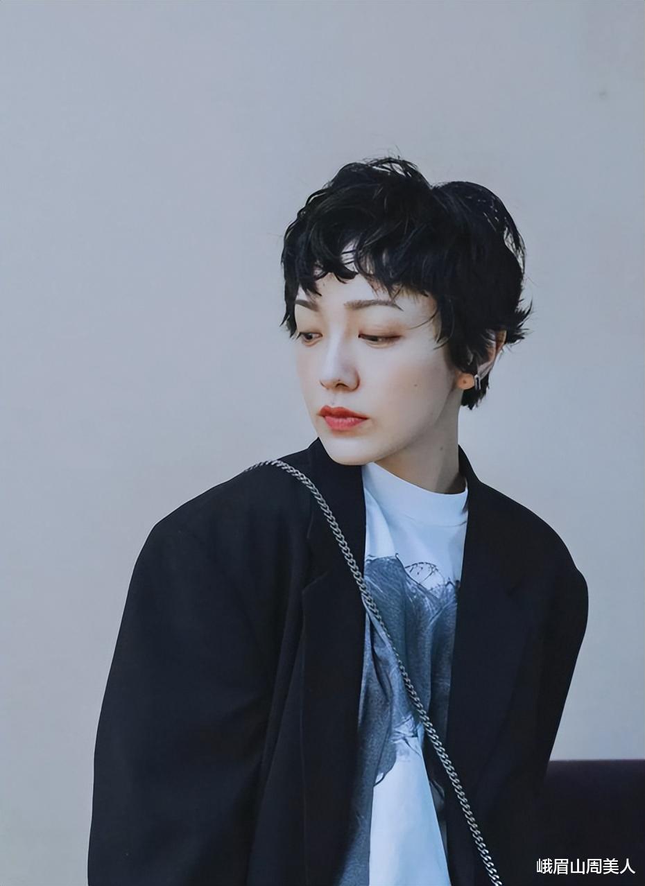 短发 若你脸上有这3种“特征”，就剪掉长发吧，留短发会更女神气质