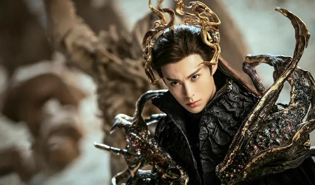 任嘉伦|6位演技受争议的明星,任嘉伦台词被吐槽,王鹤棣被说演戏像木头