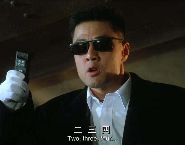 于荣光|投资仅850万,翻拍战狼,一上映就夺冠,于荣光带来一部生猛新片