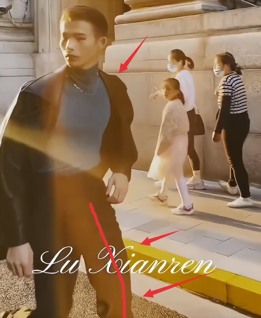 陆仙人|我居然看完了陆仙人的广告片，唐装走秀又仙又欲，脱掉上衣惹人疼