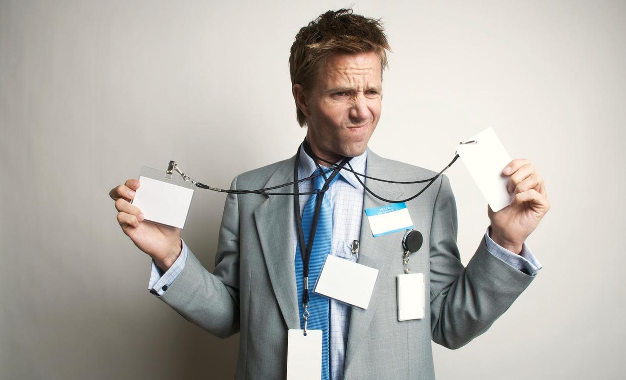 中国足球|“35岁失业，该靠什么养活自己？”：所谓中年危机，就是中年懈怠