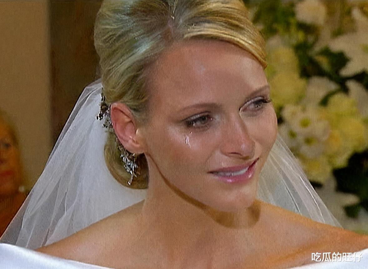 夏琳|摩纳哥王妃：36岁生下龙凤胎，儿子比乔治精致，44岁依旧惊艳众人