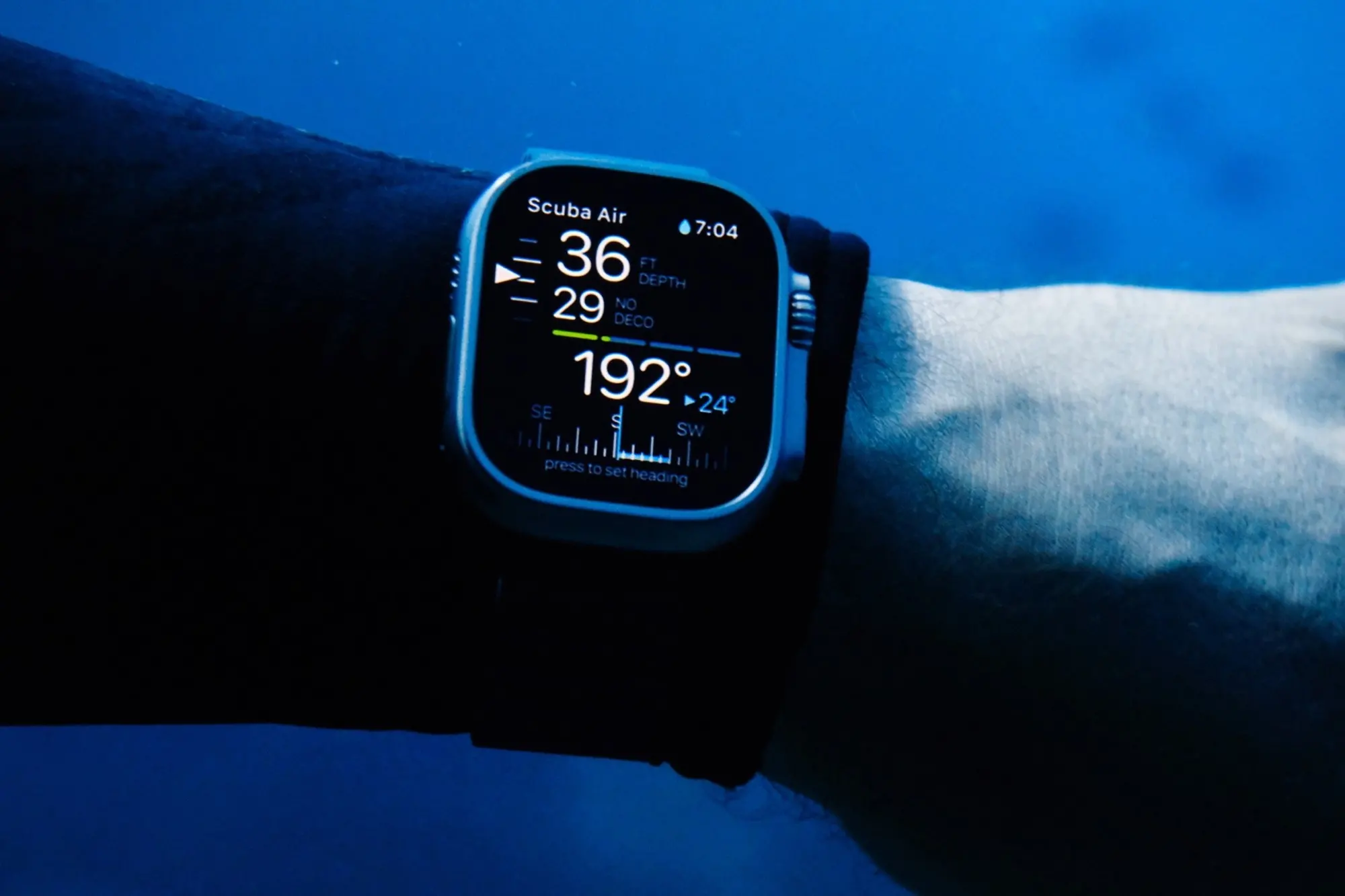 苹果|苹果发布Apple Watch Ultra：大而坚固的钛合金旗舰型号