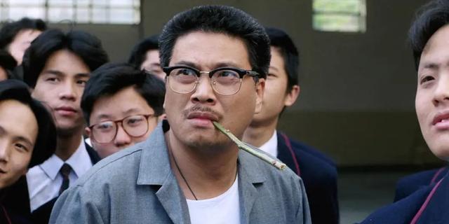 曹云金|靠性感女星博眼球，东拼西凑各种笑料，这部网大，再次刷新了底线