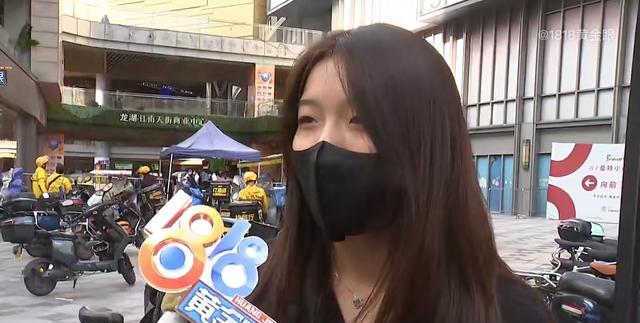 女子逛街被男子“PUA”去理发店消费,称她在北方没男孩会喜欢