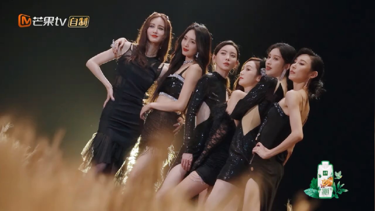 阿娇|阿娇的脸,不是普通的美能概括,郑秀妍的回眸,是惊慌失措的美!