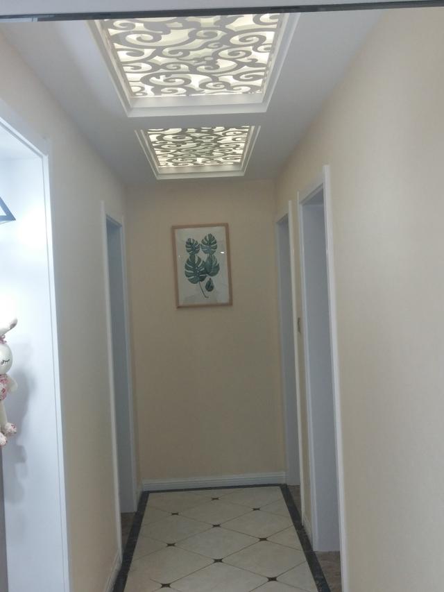 现代简装风格的新房装修刚好，软装8万出来效果好看又便宜，很棒